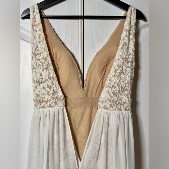 Ark & Co | White Floral V Neck Maxi Dress | Women's Small (S) - Picture 11 of 12